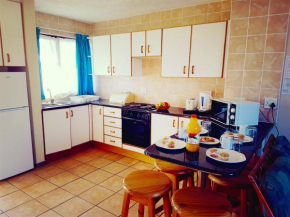  Dumela Margate Flat No 32  Маргейт